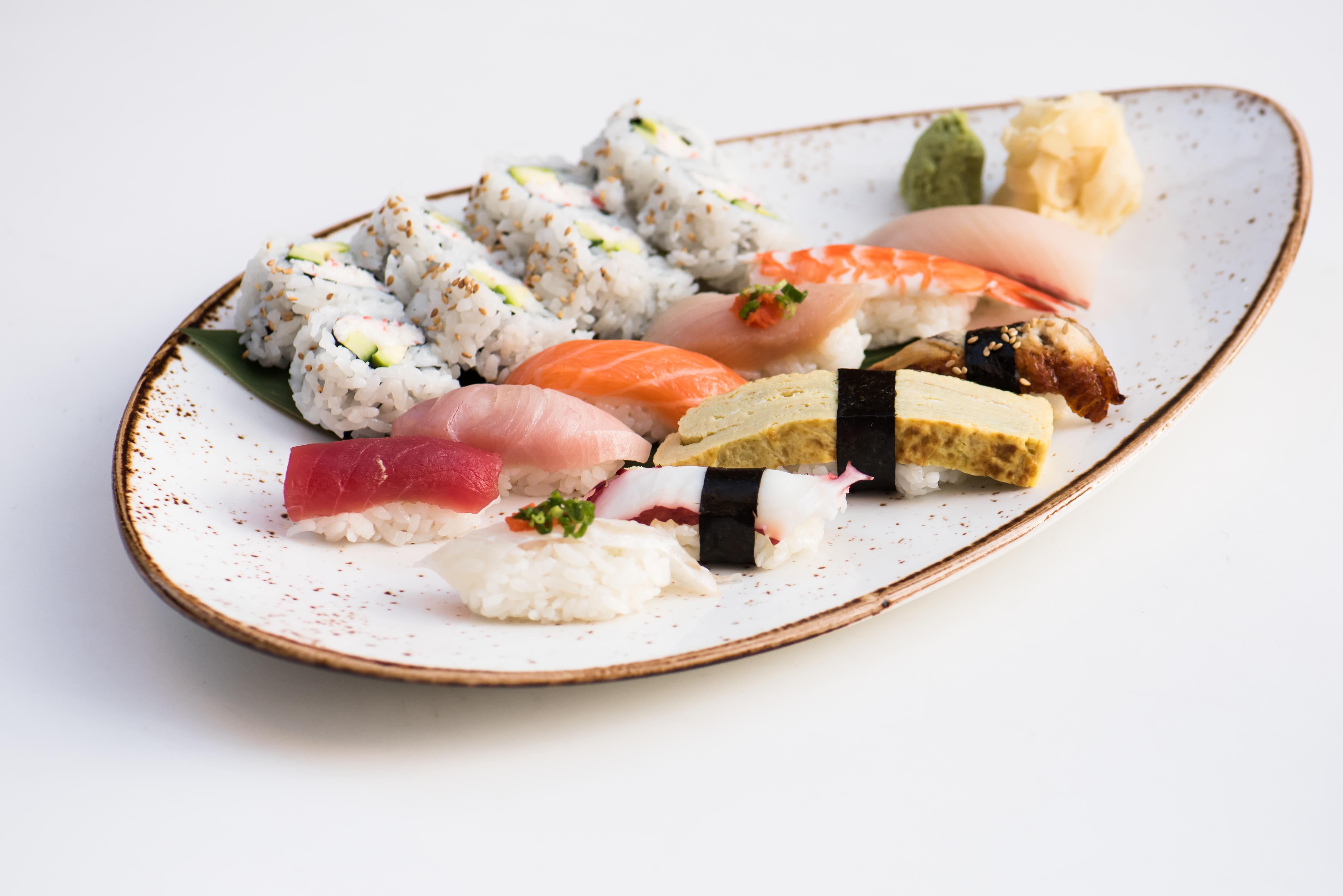 prato de sushi